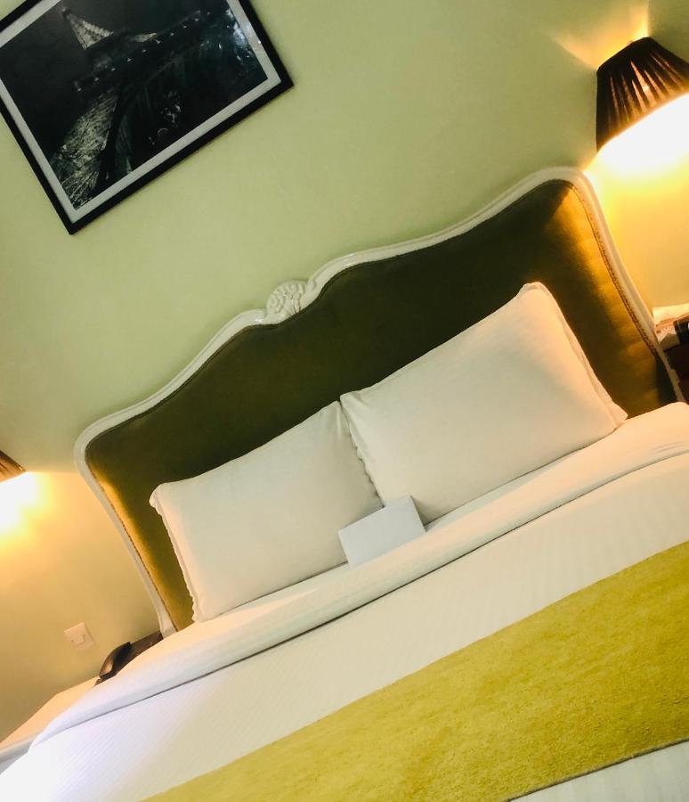 Detente Hotel Abidjan Kültér fotó