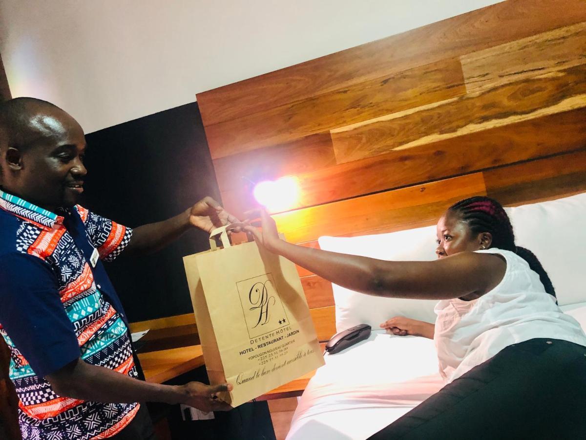 Detente Hotel Abidjan Kültér fotó