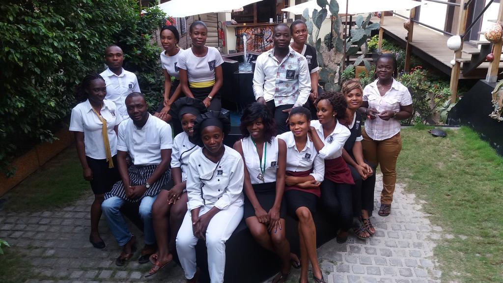 Detente Hotel Abidjan Kültér fotó