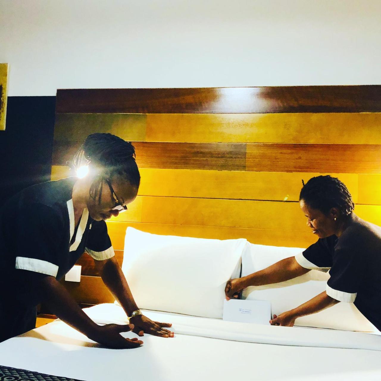 Detente Hotel Abidjan Kültér fotó