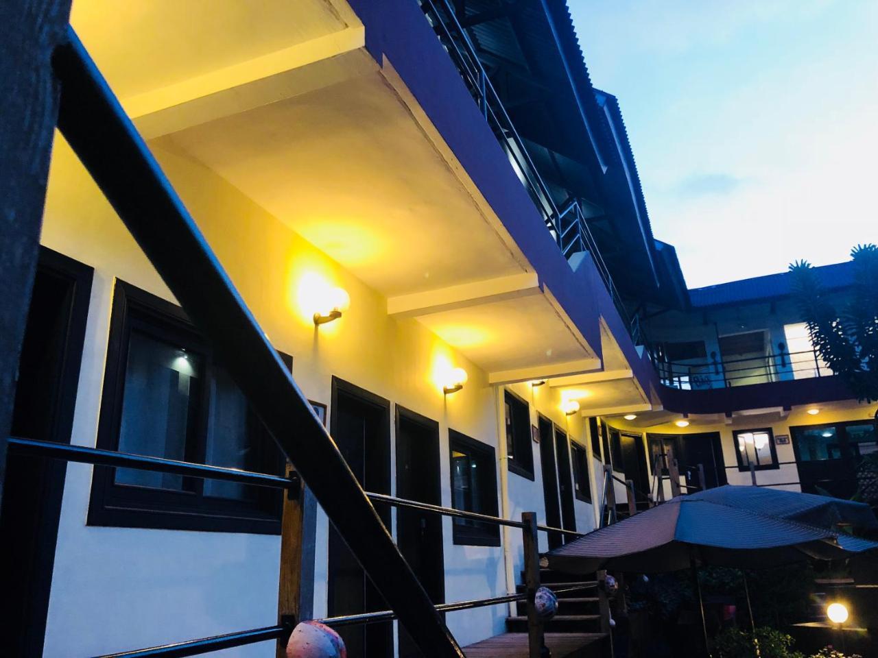 Detente Hotel Abidjan Kültér fotó