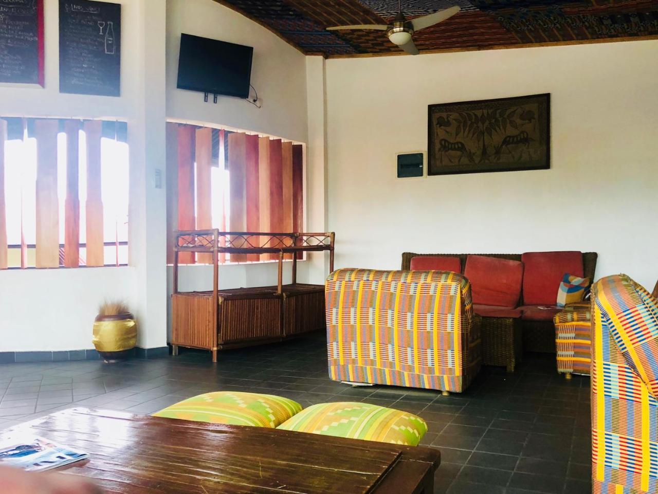 Detente Hotel Abidjan Kültér fotó