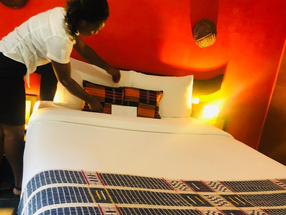 Detente Hotel Abidjan Kültér fotó
